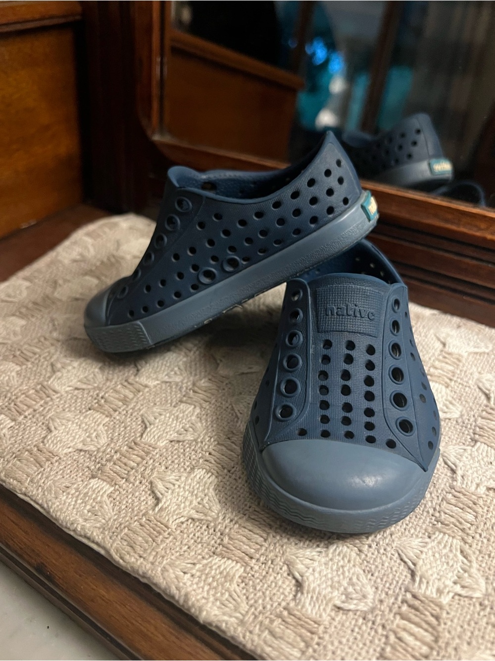 NATIVE Classic Jefferson Slip On Summer Casual Water Sneakers Blue Baby Size 4